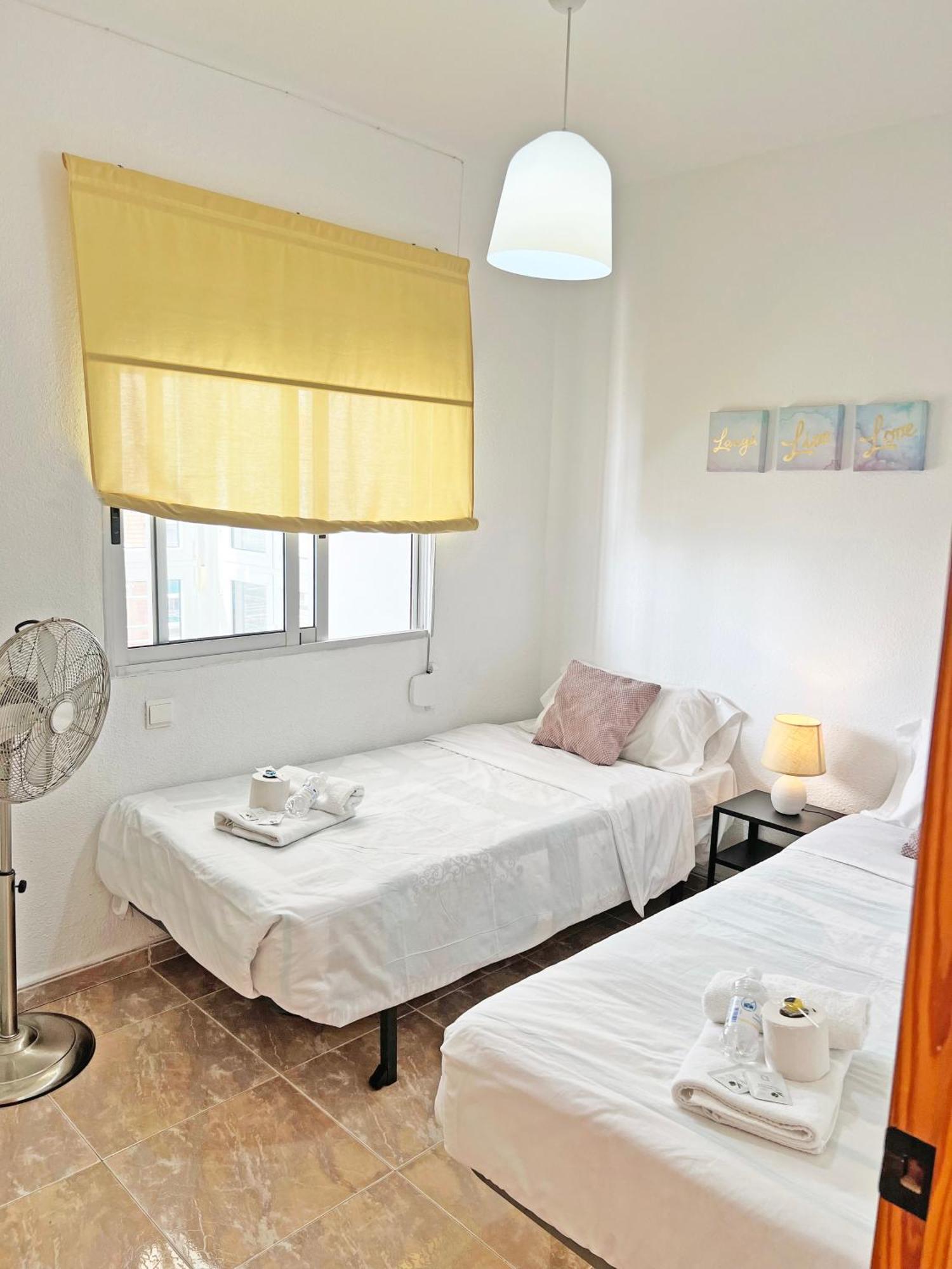 Atico Frente Al Mar 2 Terrazas Barbacoa Y Parking Sujeto A Disponibilidad Apartment เอลกัมเปโญ ภายนอก รูปภาพ