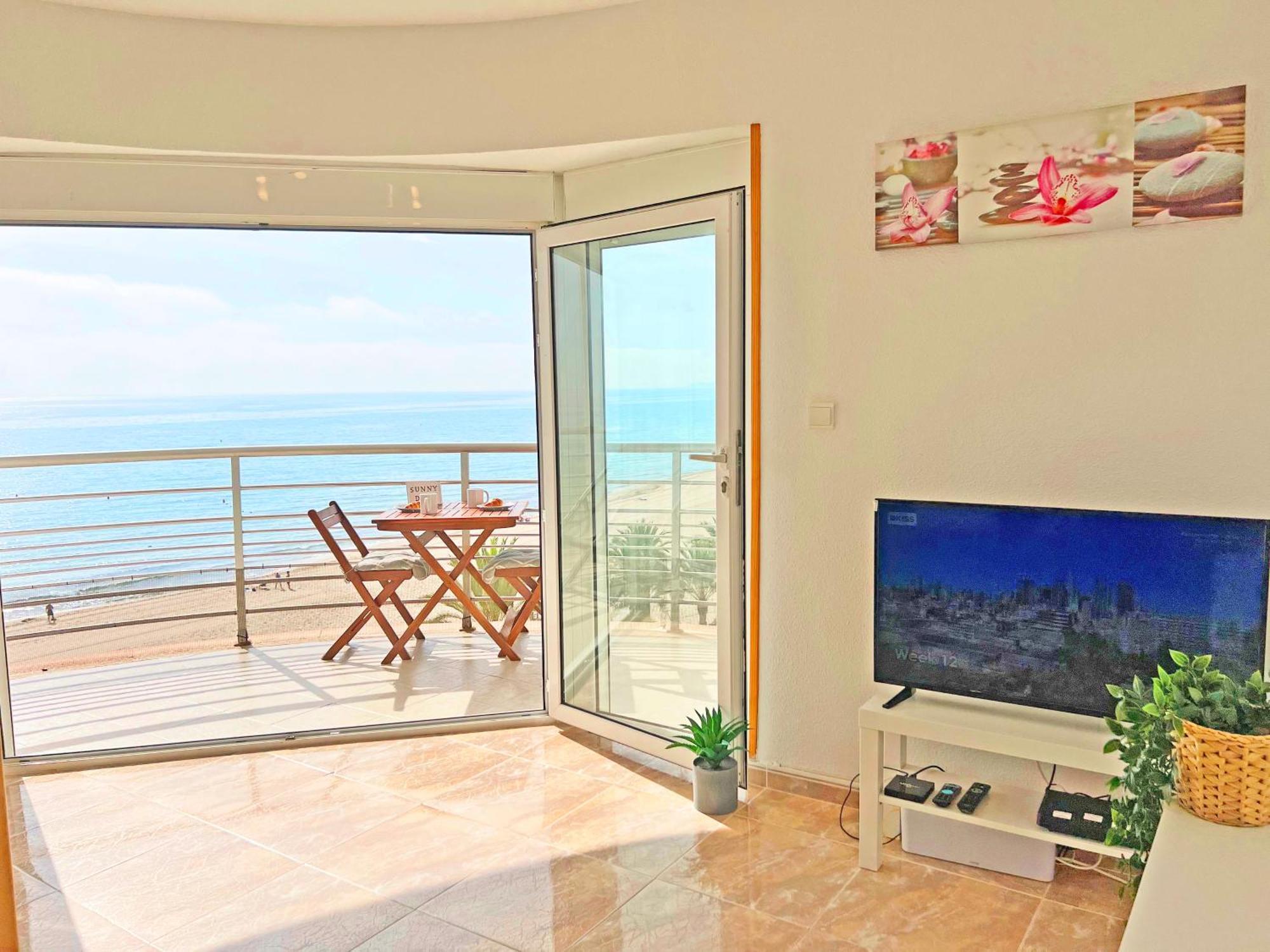 Atico Frente Al Mar 2 Terrazas Barbacoa Y Parking Sujeto A Disponibilidad Apartment เอลกัมเปโญ ภายนอก รูปภาพ